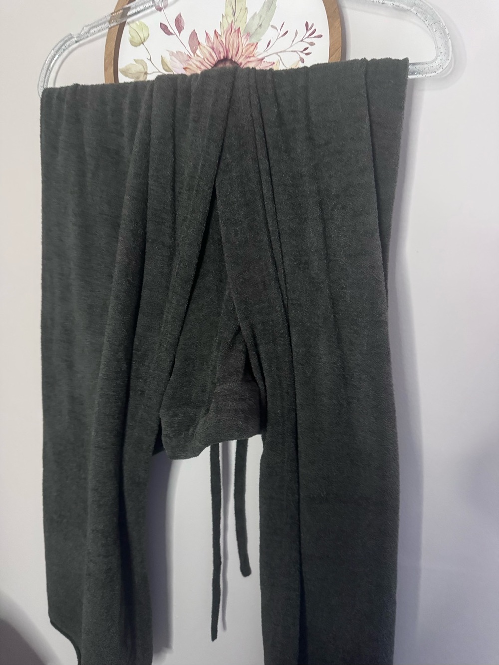 Barefoot dreams lounge pants small